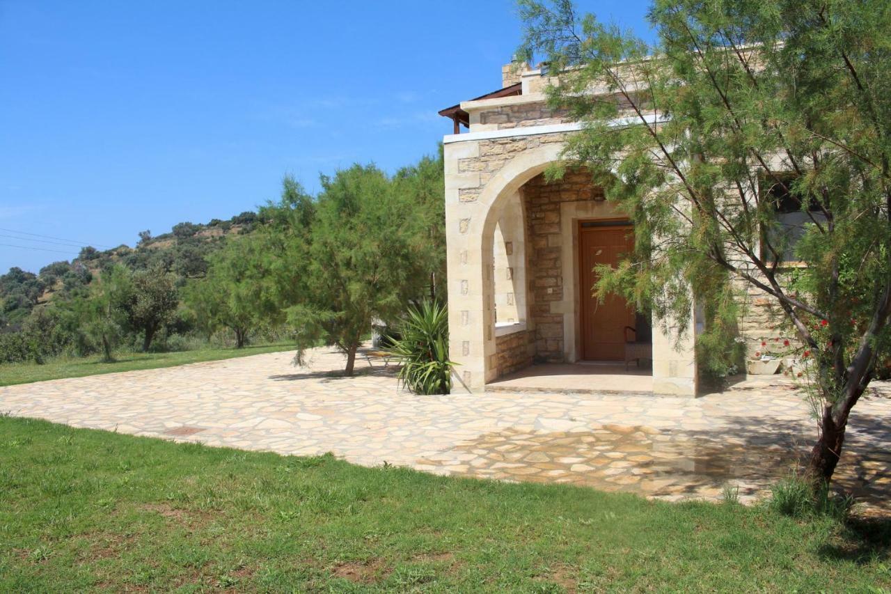 Petra-Mare Villa ตรีโอเปตรา ภายนอก รูปภาพ