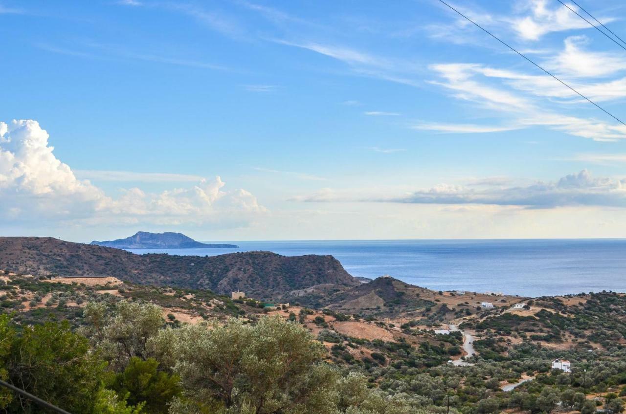 Petra-Mare Villa ตรีโอเปตรา ภายนอก รูปภาพ